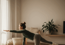 추위에 굳은 몸을 깨우는 마법, 겨울철 ‘홈 필라테스’ 가이드